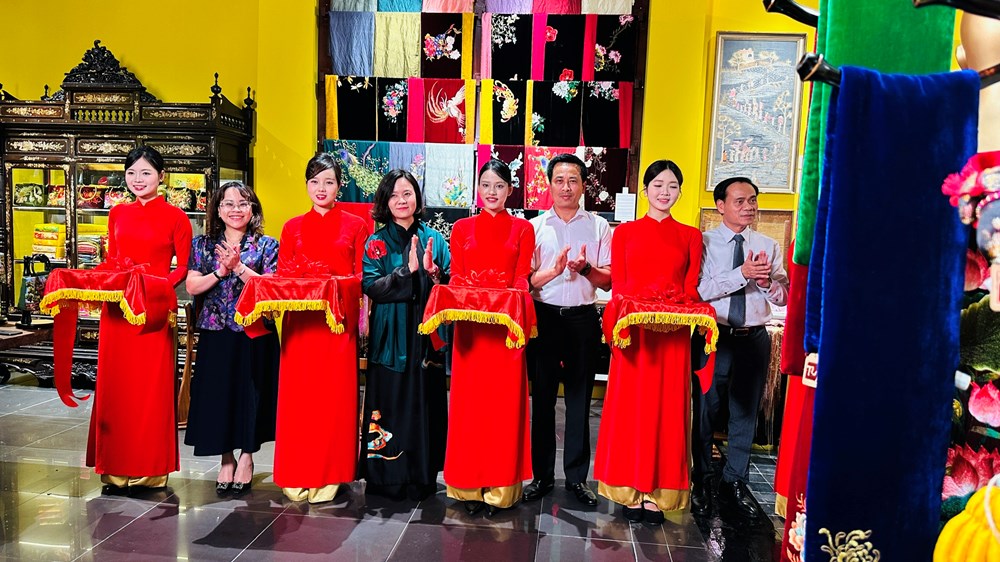 Ra mắt Không gian nghệ thuật thủ công đương đại giữa lòng Hà Nội - ảnh 1