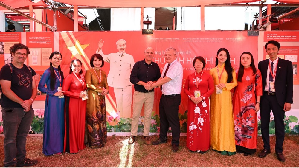 Đặc sắc chuỗi hoạt động văn hoá - khoa học tôn vinh Chủ tịch Hồ Chí Minh tại Cộng hòa Bồ Đào Nha - ảnh 6