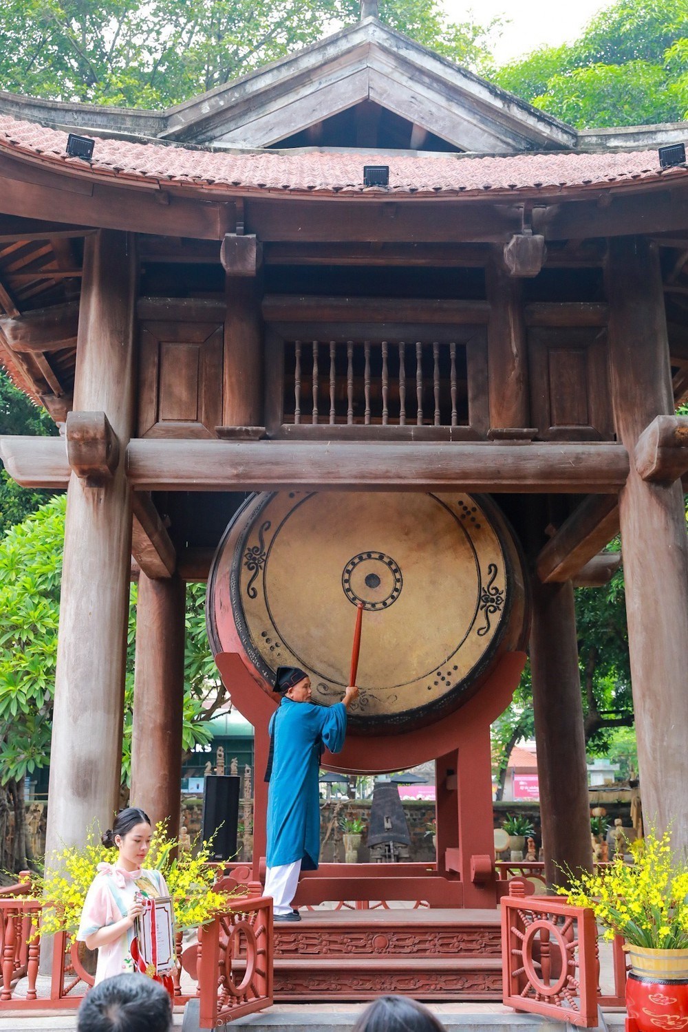 Một tiếng trống – Ngàn năm văn hiến - ảnh 1