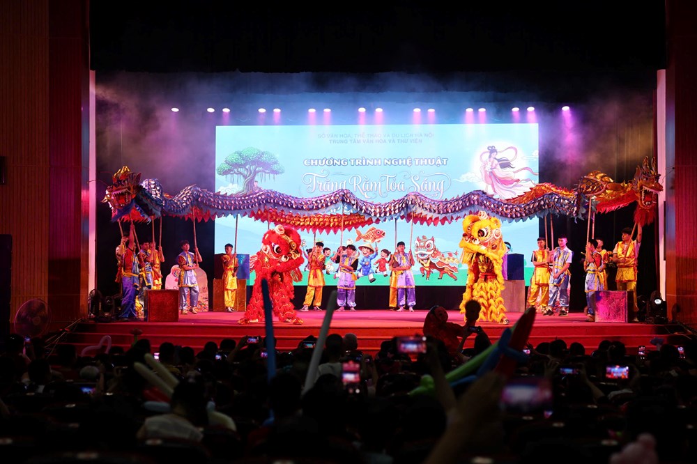 “Trăng rằm tỏa sáng - Thắp sáng tương lai” mang Trung thu đến gần hơn với thiếu nhi Thủ đô - ảnh 2