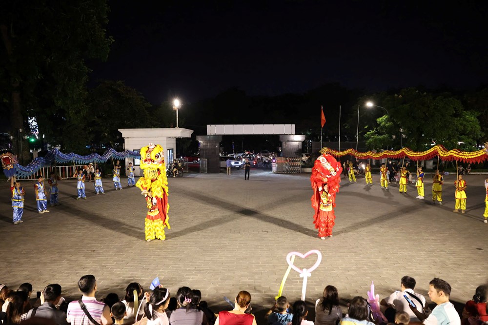 “Trăng rằm tỏa sáng - Thắp sáng tương lai” mang Trung thu đến gần hơn với thiếu nhi Thủ đô - ảnh 6