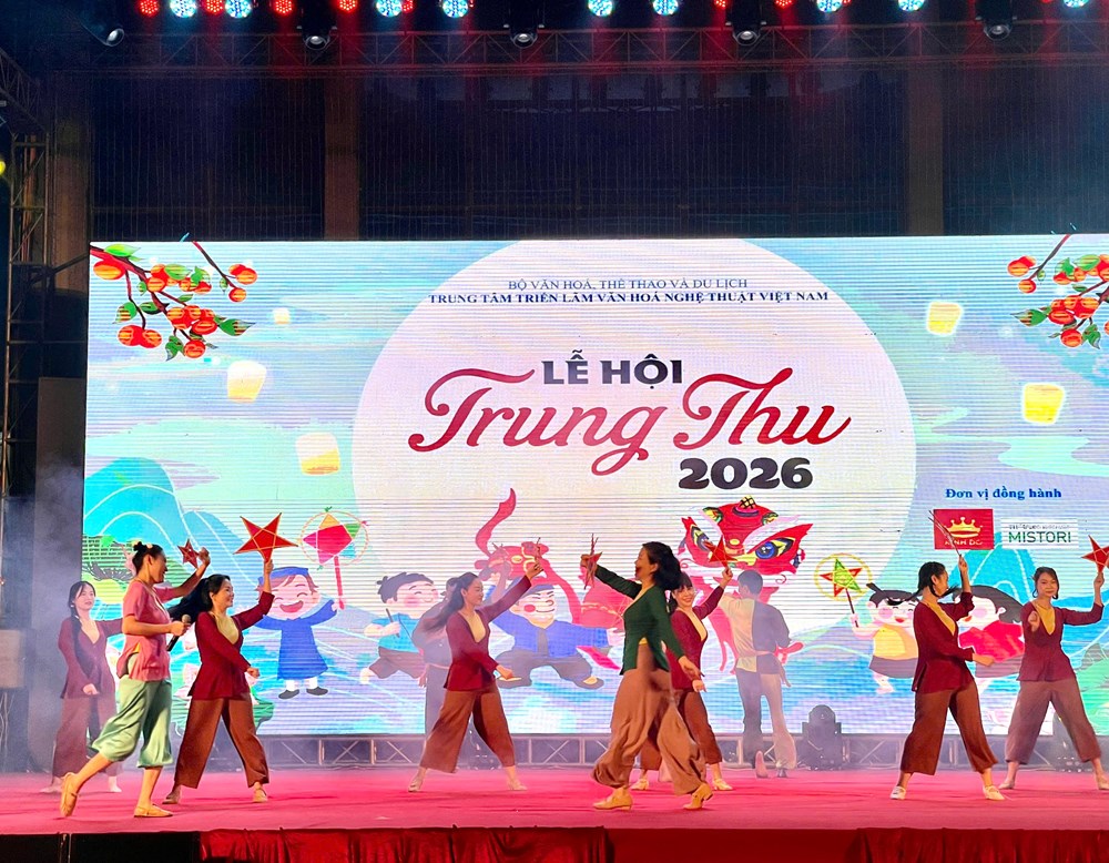 Rộn ràng đêm hội Trung thu 2026 tại Trung tâm Triển lãm Văn hóa Nghệ thuật Việt Nam - ảnh 3