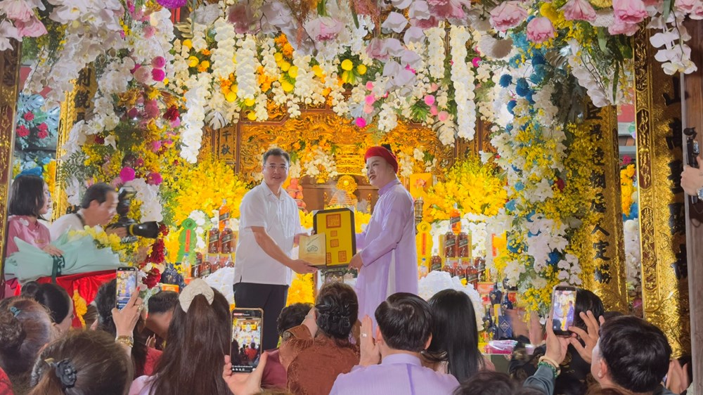 Liên hoan diễn xướng hầu Thánh – điểm nhấn tại Lễ hội mùa Thu Côn Sơn - Kiếp Bạc - ảnh 1