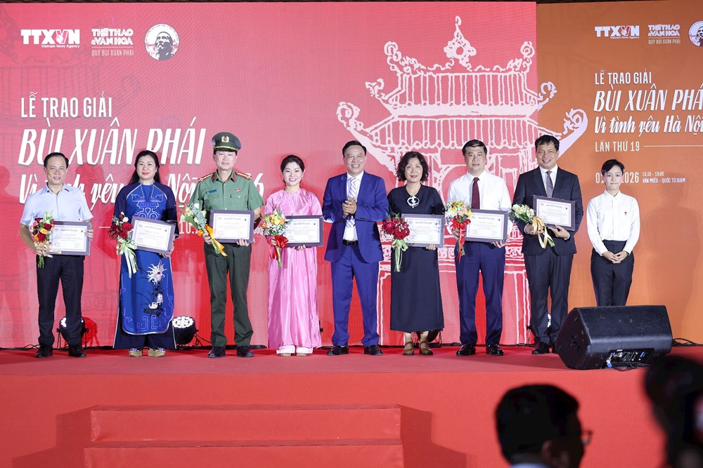Nhà thơ Bằng Việt nhận Giải thưởng Lớn - ảnh 3