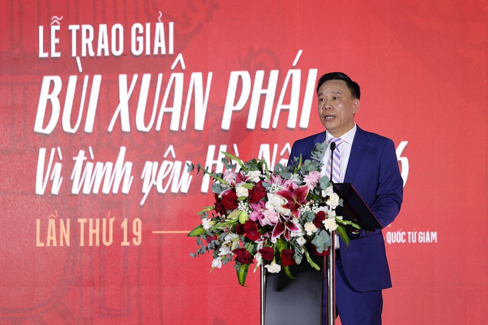 Nhà thơ Bằng Việt nhận Giải thưởng Lớn - ảnh 2