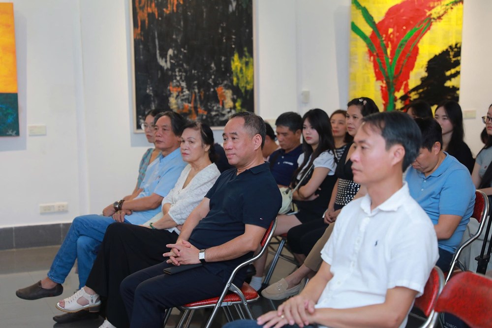 Hà Nội trong tranh Phạm Bình Chương - Lưu giữ những ký ức phố phường - ảnh 3