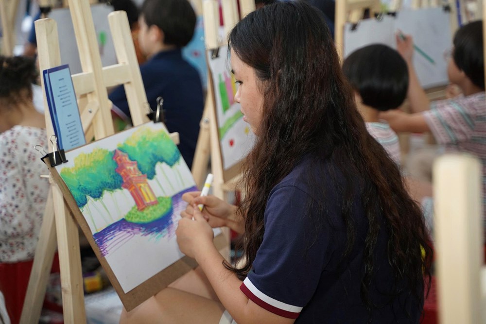 Hơn 700 thiếu nhi vẽ tranh về Hà Nội – Thành phố vì hòa bình - ảnh 3