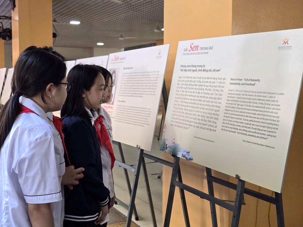 “Sen trong đá” đưa câu chuyện những nữ tù chính trị đến gần học sinh - ảnh 3