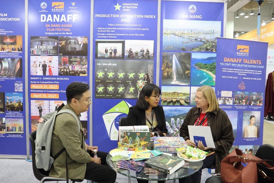 VFDA khai trương Gian hàng Điện ảnh Việt Nam tại BIFF 2026 - ảnh 11