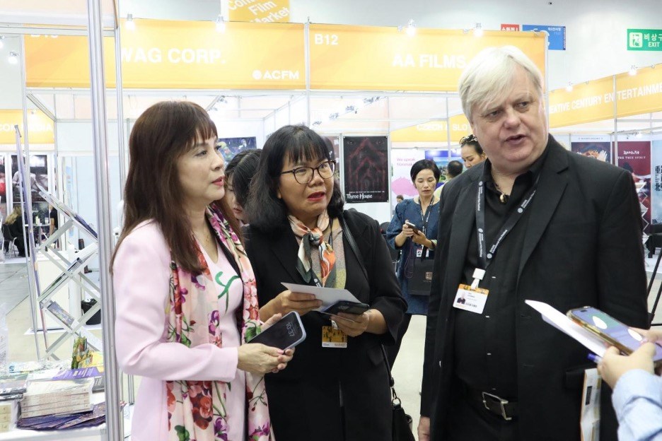 VFDA khai trương Gian hàng Điện ảnh Việt Nam tại BIFF 2026 - ảnh 10