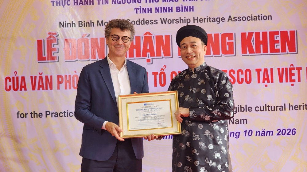UNESCO tặng Bằng khen cho 41 nghệ nhân gìn giữ di sản tín ngưỡng thờ Mẫu Tam phủ - ảnh 5