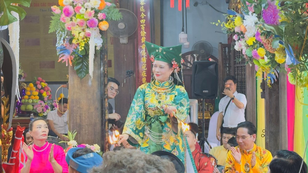 UNESCO tặng Bằng khen cho 41 nghệ nhân gìn giữ di sản tín ngưỡng thờ Mẫu Tam phủ - ảnh 6