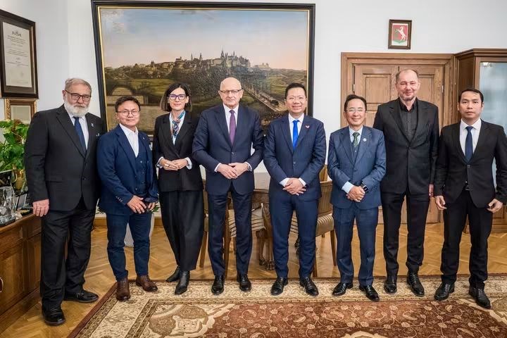 Khánh thành Bia tưởng niệm cố Kiến trúc sư Kazimierz Kwiatkowski tại thành phố Lublin, Ba Lan - ảnh 5