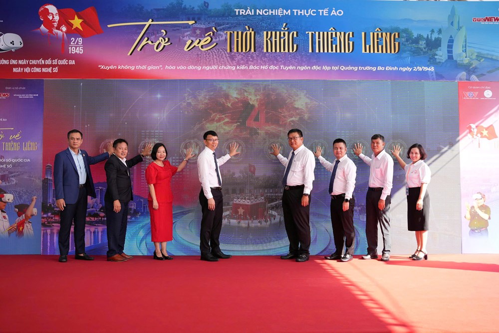 “Trở về thời khắc thiêng liêng” đến với “xứ Trầm biển Yến” - ảnh 1
