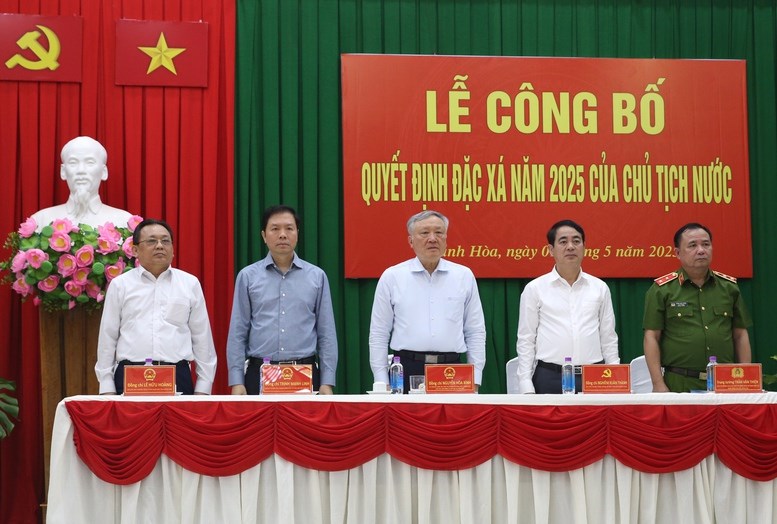 Phó Thủ tướng Thường trực Nguyễn Hòa Bình dự Lễ công bố quyết định đặc xá  - ảnh 2