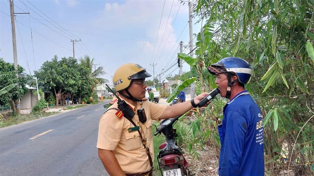 Hơn 9.100 trường hợp vi phạm về nồng độ cồn trong dịp lễ - ảnh 2