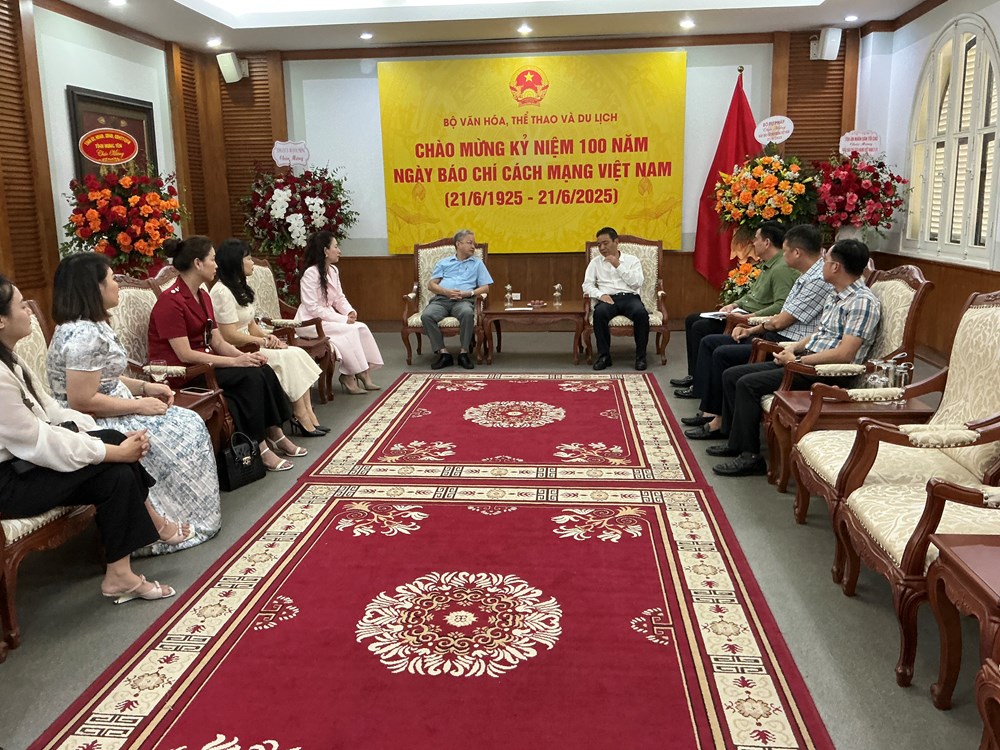 Bộ Tư pháp chúc mừng Bộ VHTTDL nhân kỷ niệm 100 năm Ngày Báo chí Cách mạng Việt Nam - ảnh 1