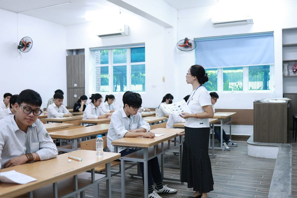 Hơn 124.000 thí sinh Hà Nội bước vào môn thi đầu tiên Kỳ thi tốt nghiệp THPT - ảnh 5