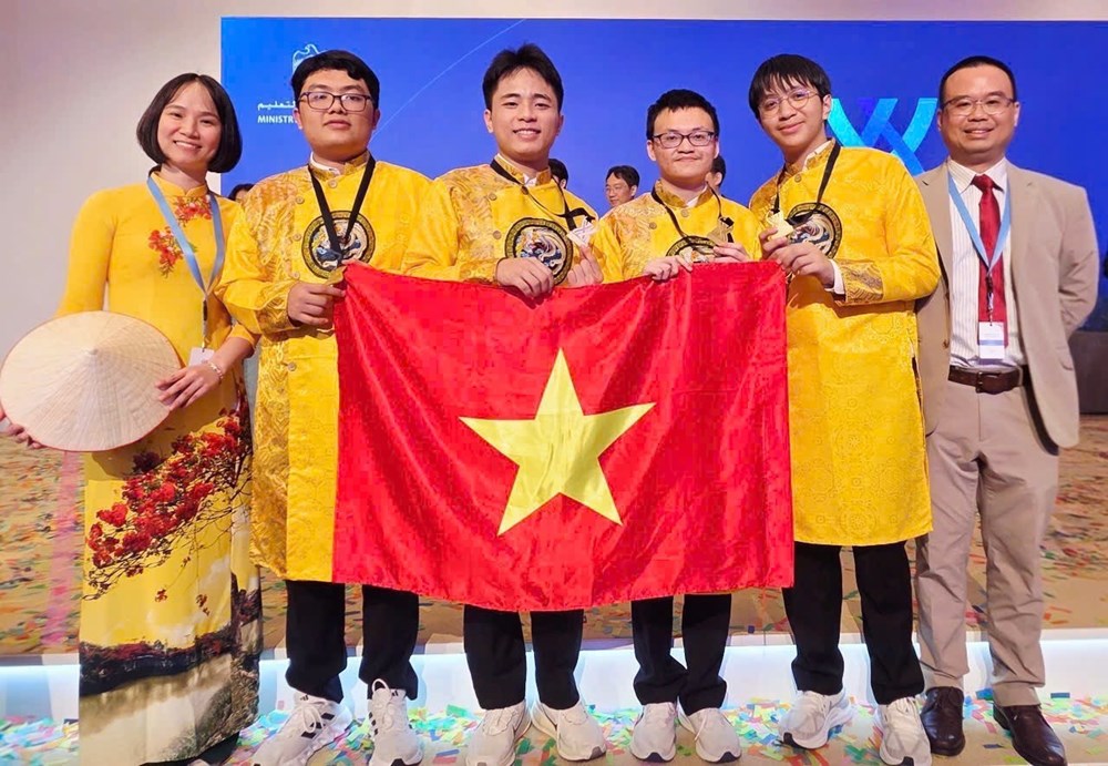 Đội tuyển Việt Nam giành 4 Huy chương vàng Kỳ thi Olympic Hoá học Quốc tế - ảnh 1