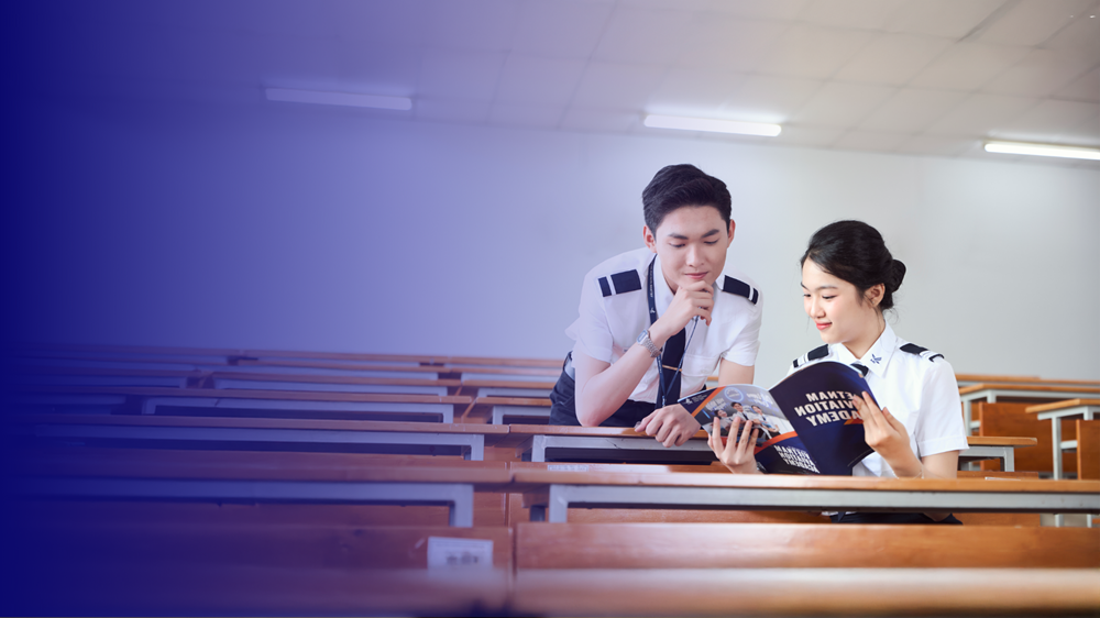 Công nghệ, logistics và hàng không dẫn đầu cuộc đua điểm chuẩn học bạ - ảnh 2