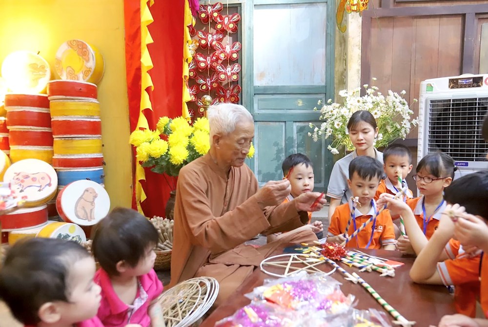 4 nhóm chuyên gia, nghệ nhân, nghệ sĩ, huấn luyện viên, vận động viên  được ưu tiên mời tham gia giáo dục phổ thông - ảnh 1