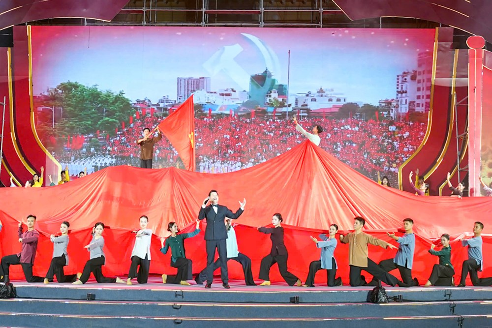 Chương trình nghệ thuật chào mừng thành công Đại hội Đảng bộ TP Hải Phòng  - ảnh 1
