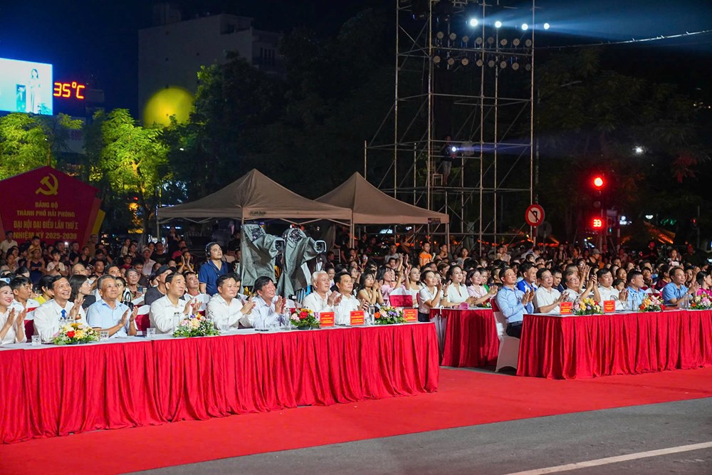 Chương trình nghệ thuật chào mừng thành công Đại hội Đảng bộ TP Hải Phòng  - ảnh 3