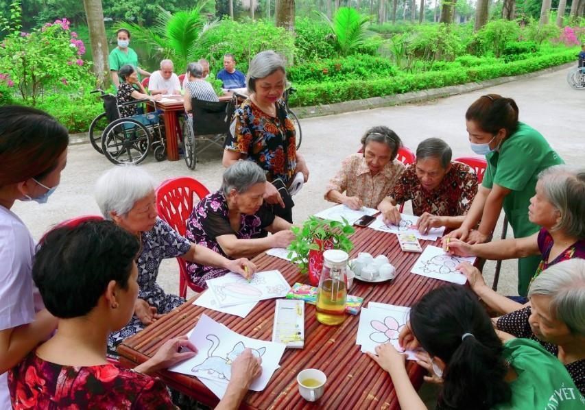 Thách thức an sinh từ già hoá dân số - ảnh 1