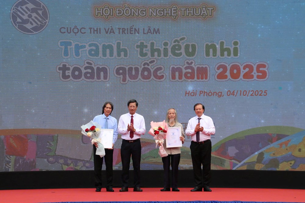 Khai mạc và trao giải Cuộc thi và Triển lãm Tranh thiếu nhi toàn quốc năm 2025 - ảnh 1