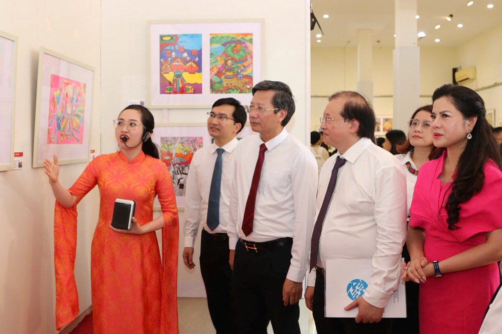 Khai mạc và trao giải Cuộc thi và Triển lãm Tranh thiếu nhi toàn quốc năm 2025 - ảnh 6