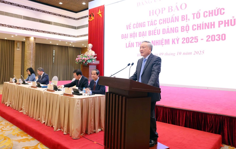 Xây dựng Đảng bộ Chính phủ trong sạch, vững mạnh, đoàn kết, gương mẫu - ảnh 1