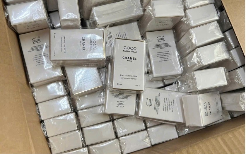 Cần tấn công mạnh vào các kho hàng và cơ sở sản xuất hàng giả, hàng nhái - ảnh 2