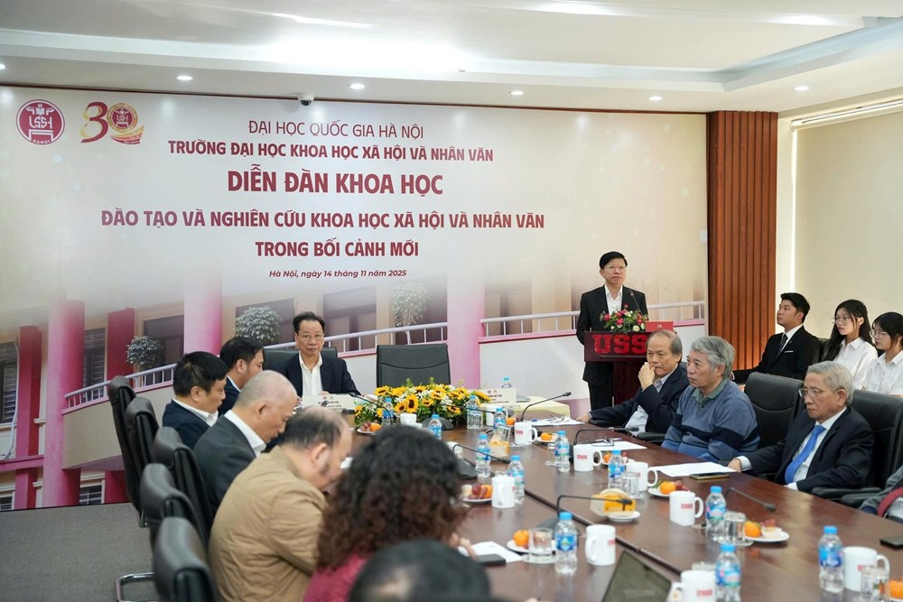 Định hướng đào tạo và nghiên cứu khoa học xã hội và nhân văn trong bối cảnh mới - ảnh 2