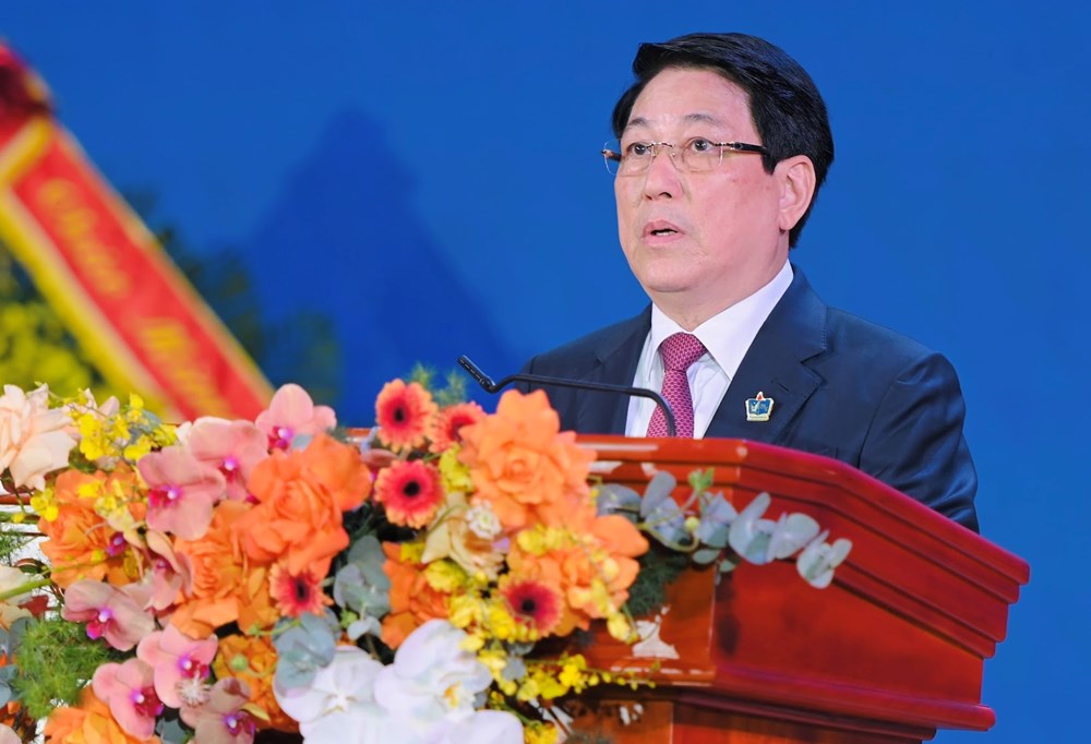 Chủ tịch nước Lương Cường dự Lễ kỉ niệm ngày Nhà giáo Việt Nam và Đại hội Thi đua yêu nước - ảnh 1