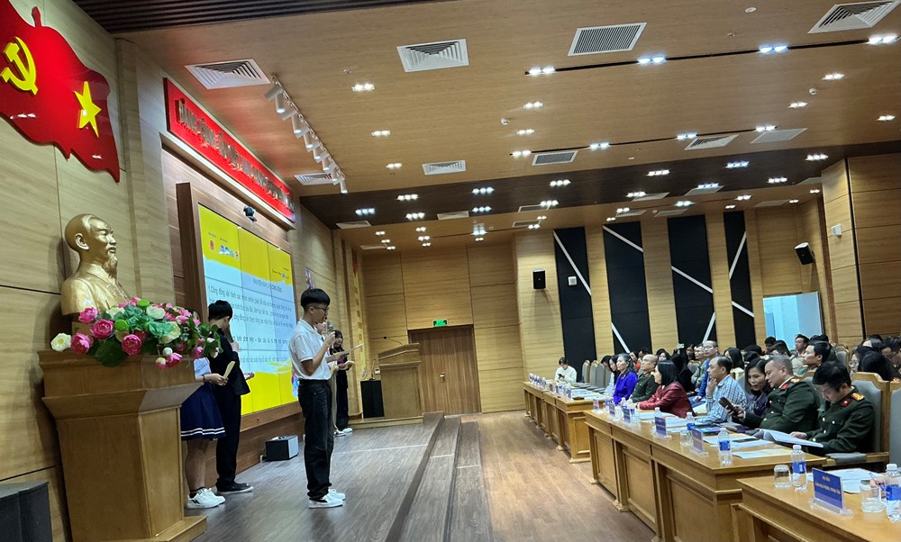 Lắng nghe trẻ em để xây dựng không gian mạng an toàn hơn - ảnh 1