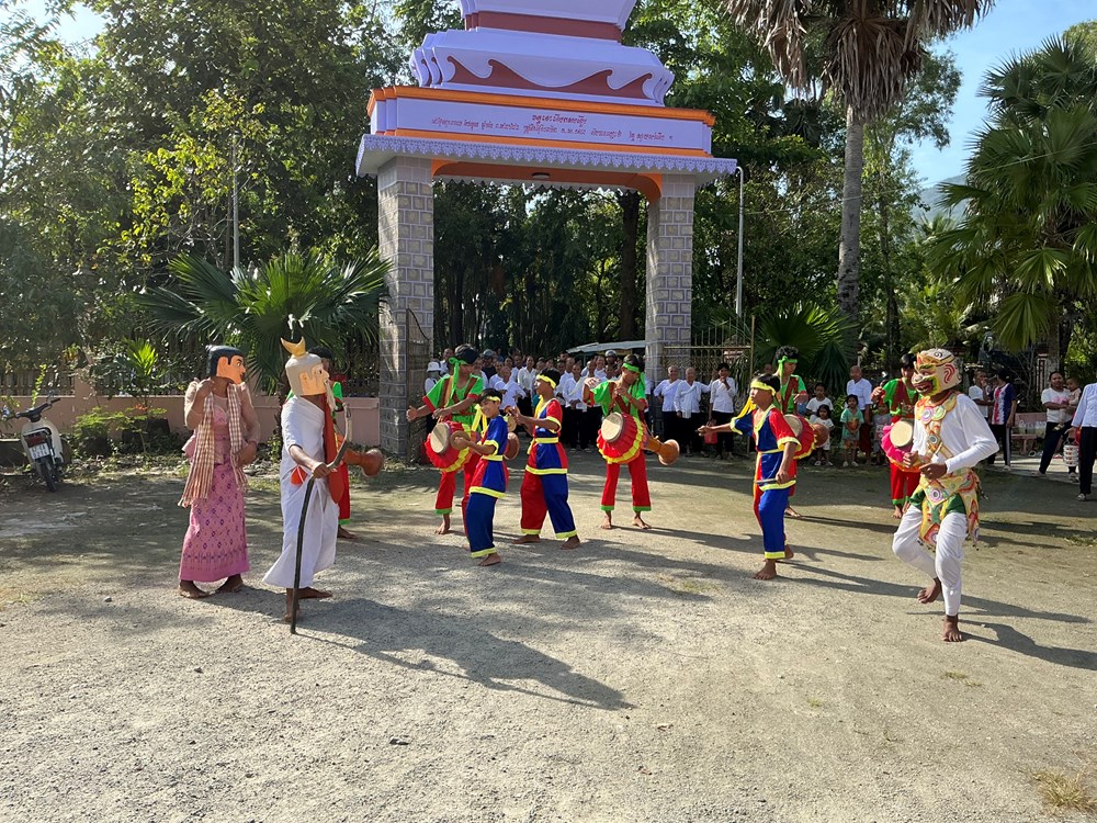 Giữ hồn múa trống Chhay-dăm giữa nhịp sống hiện đại - ảnh 2