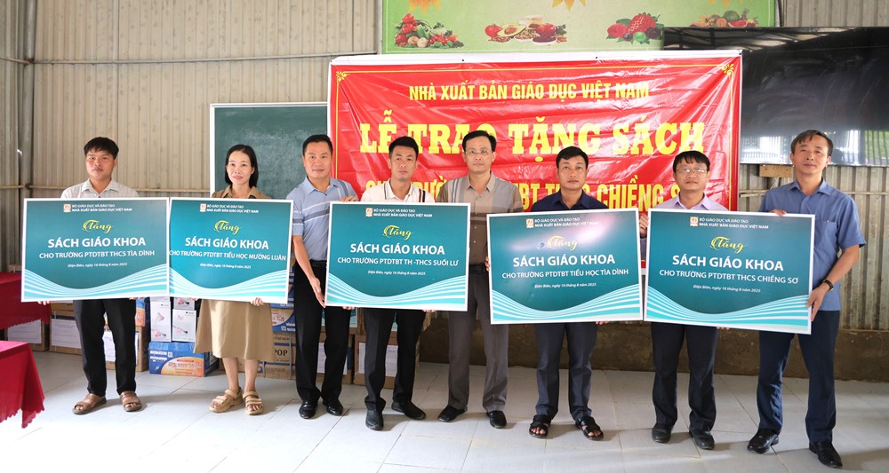 Nhà xuất bản Giáo dục Việt Nam và hành trình đưa sách trở lại lớp học - ảnh 1