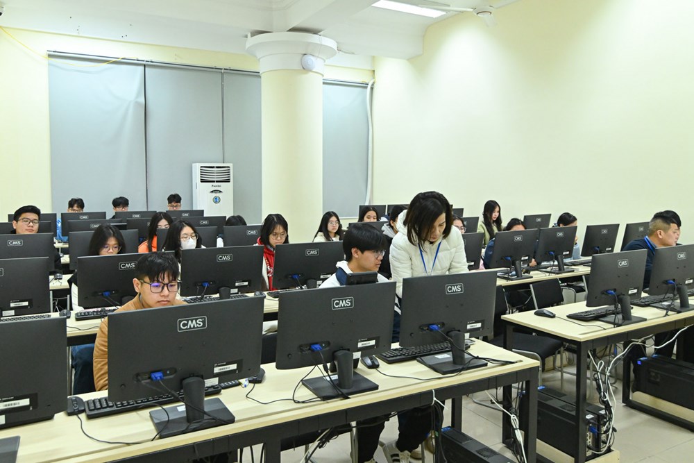 Thi đánh giá năng lực, tư duy ngày càng “chen chân” vào tuyển sinh đại học - ảnh 1