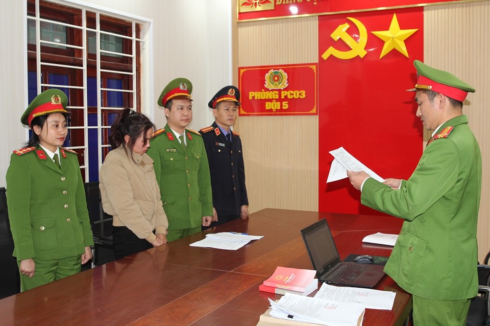 Triệt phá cơ sở sản xuất hơn 60.000 lít giấm giả tại Nghệ An - ảnh 2