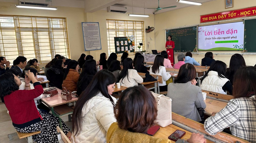 Lần đầu quy định riêng chế độ làm việc cho giáo viên giáo dục thường xuyên - ảnh 1