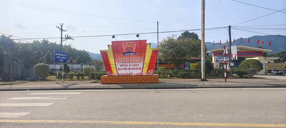 Độc đáo cách tuyên truyền Ngày bầu cử ở xã biên giới Hải Sơn - ảnh 4