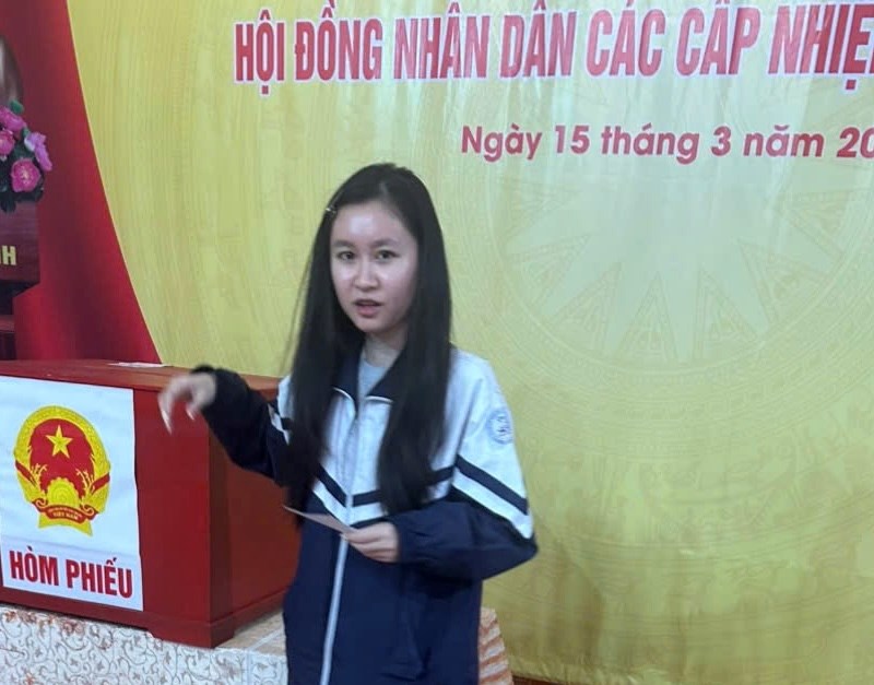 Hình ảnh cử tri cả nước hân hoan trong ngày bầu cử - ảnh 10