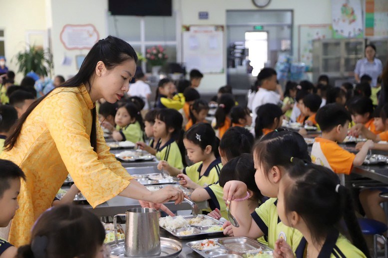 Bài cuối: Hiệu trưởng phải chịu trách nhiệm về bữa ăn học đường - ảnh 3