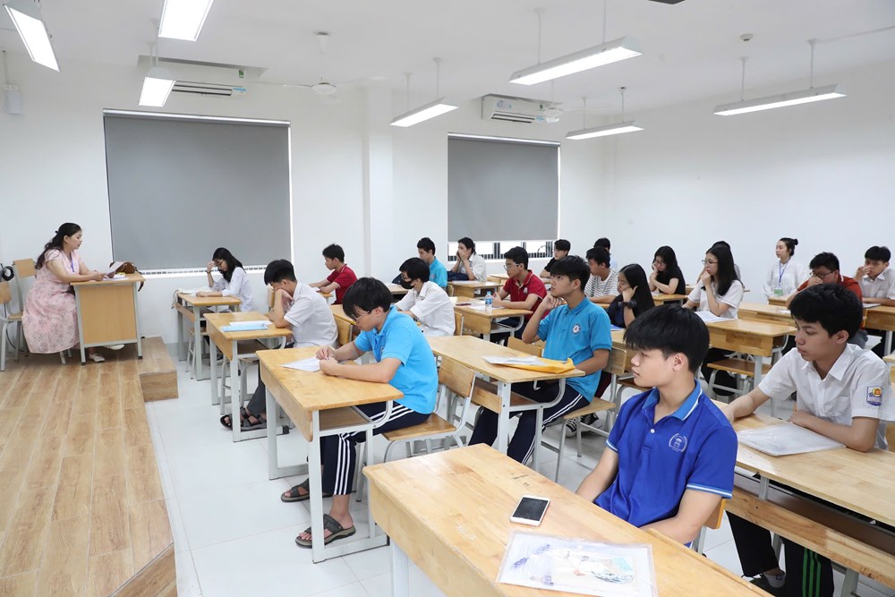 Giữ vững tâm lí trước kì thi lớp 10: Đừng để áp lực lấn át năng lực - ảnh 1