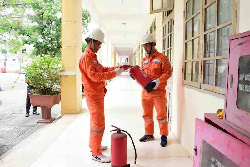 EVNHANOI bảo đảm điện phục vụ kỳ thi lớp 10 và tốt nghiệp THPT năm 2026 - ảnh 2