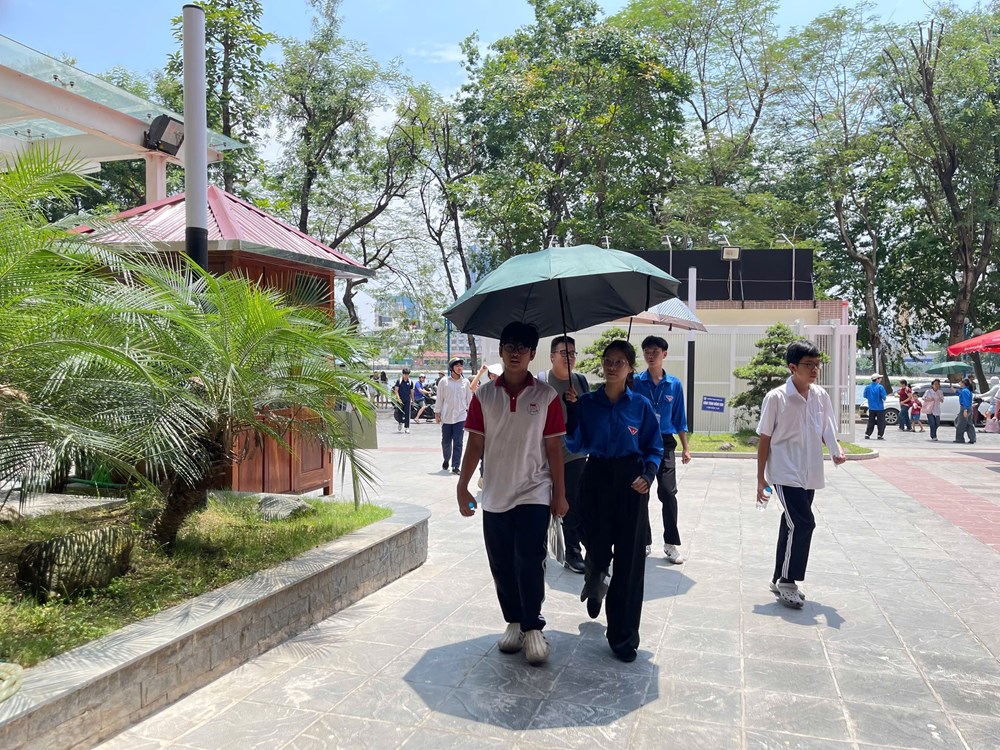 Áo xanh tiếp sức mùa thi - ảnh 3