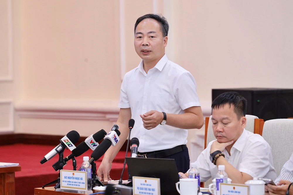 Tranh luận quanh đề Ngữ văn thi tốt nghiệp THPT 2026: Bộ GD&ĐT nói gì? - ảnh 2