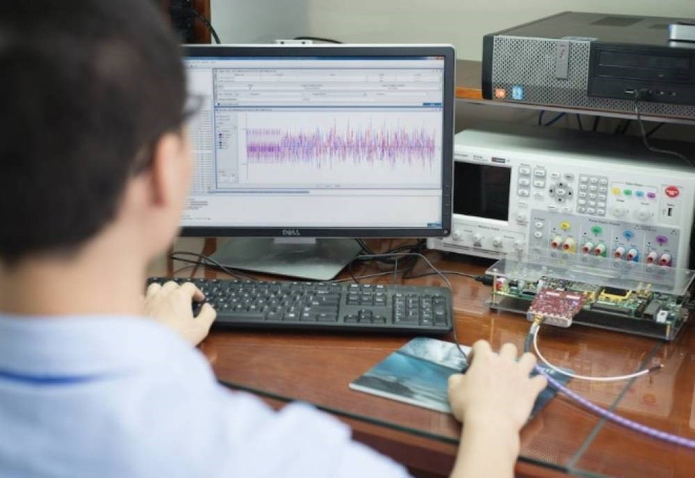 Chương trình đào tạo đại học phải có nội dung về năng lực số và trí tuệ nhân tạo - ảnh 1
