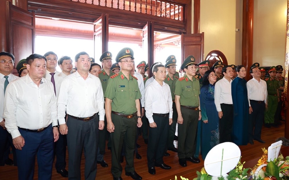 Khánh thành Khu lưu niệm Anh hùng liệt sĩ CAND Bùi Thị Cúc - ảnh 6