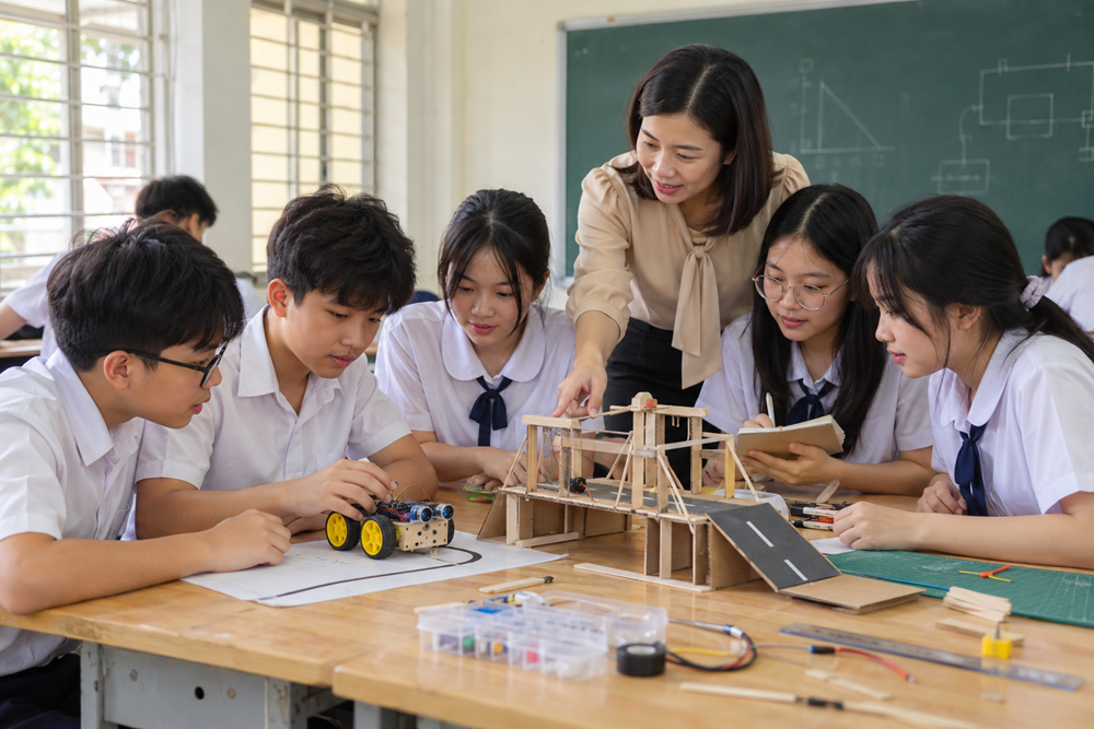 Giáo dục STEM không làm phát sinh môn học mới - ảnh 1
